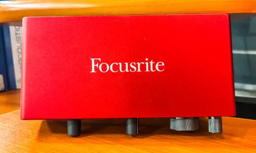 Focusrite - Scarlett 2i2 3rd Generation USB 2.0 Audio Interface 2